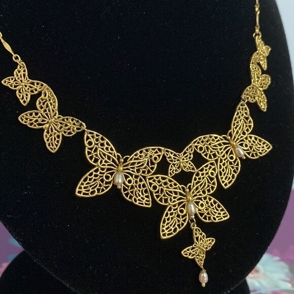 Vintage Gold Tone Over Sterling Silver Butterfly Pearl Necklace - Picture 3 of 7